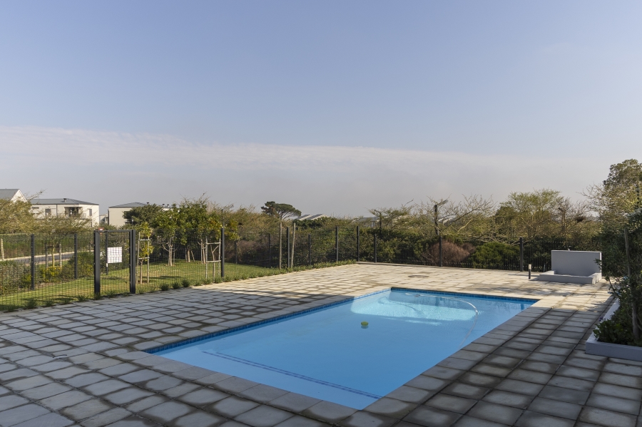 2 Bedroom Property for Sale in Somerset Lakes Western Cape